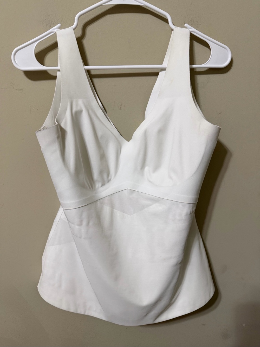HoneyLove liftwear tank V-Neck Shaping white Camisole large NWOT
